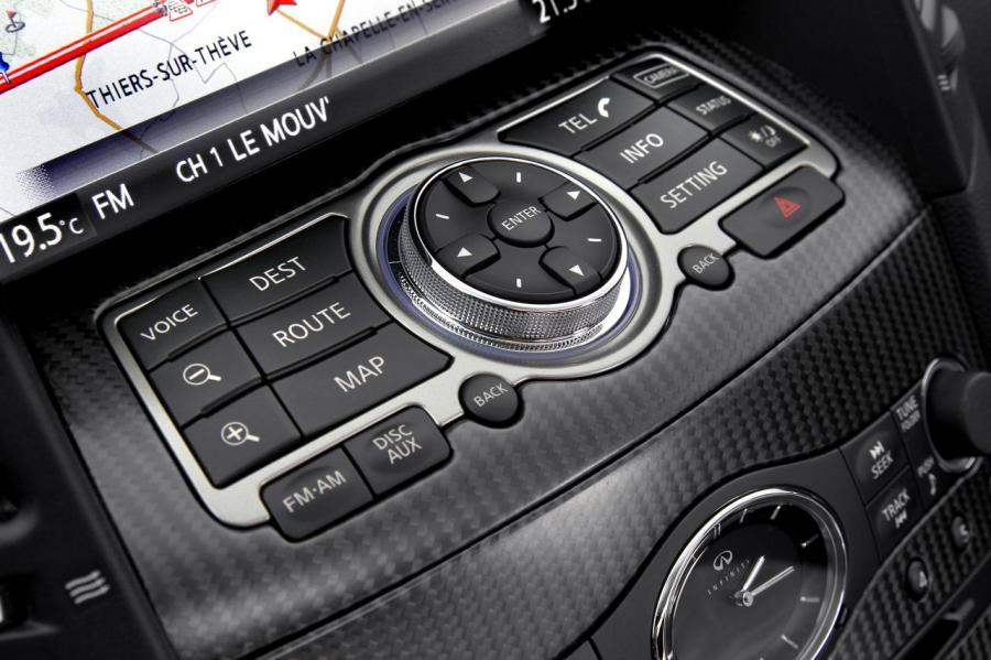  Infiniti FX50 S Sebastian Vettel Edition 2011 года  (фото 32 из 74)